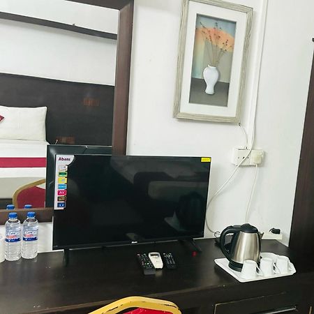 Hotel Nelly Vavuniya Szoba fotó