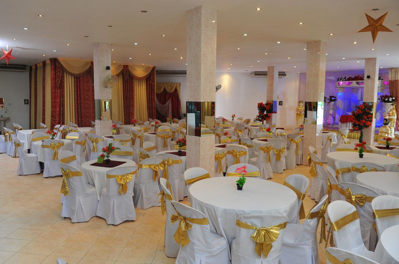 Hotel Nelly Vavuniya Kültér fotó