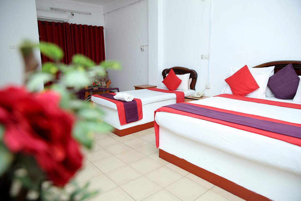 Hotel Nelly Vavuniya Kültér fotó